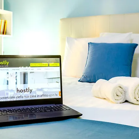 Hostly - Vittoria House - Near The Center With Private Parking Naples